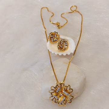 Gold Necklace Set by 