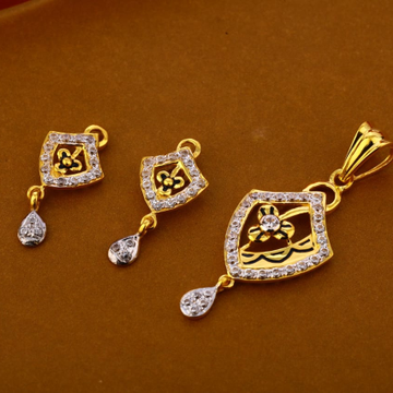 916 Gold Hallmark Stylish Ladies Pendant Set FPS31...