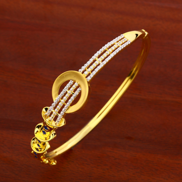 18KT Ladies Gold stylish Kada Bracelet LKB151
