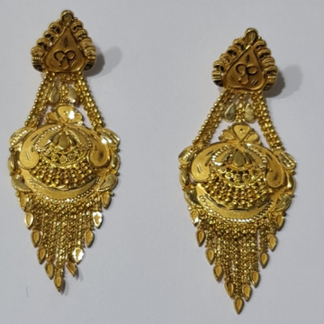 916  Gold Earring by Sangam Jewellers