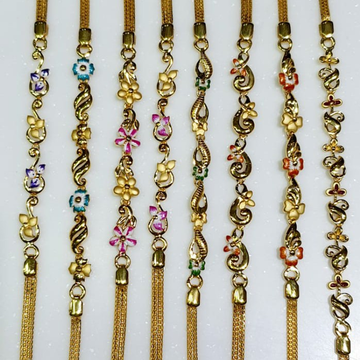 Ladies chain bracelet with enamel by 
