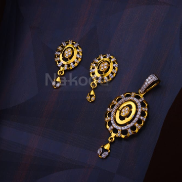 916 Gold CZ Hallmark Exclusive Ladies Fancy Pendan...
