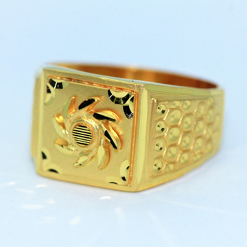 Gold cocktail gents ring by 