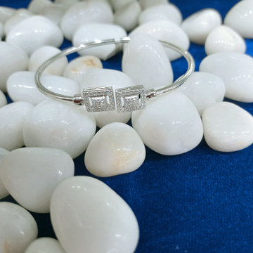 92.5 silver square diamond piece bracelet by Ghunghru Jewellers