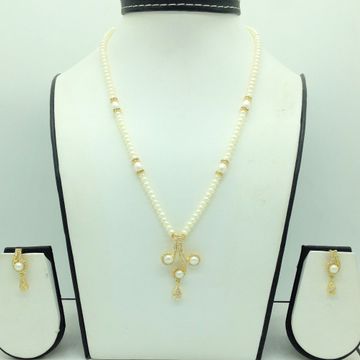White cz pendent set with 1 line flat pearls mala jps0688