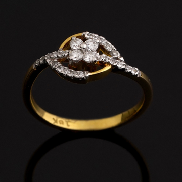 18kt petalous  diamond  engagement ring by 