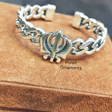 Designer pure silver gents khanda kada