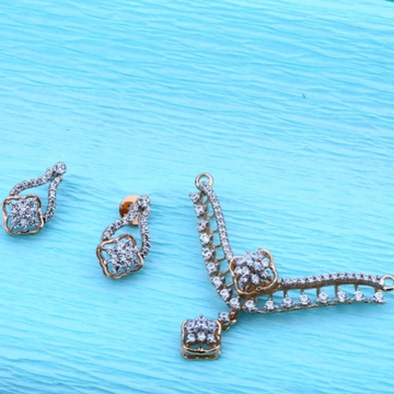 18 carat rose gold ladies pendants set RH-PS332