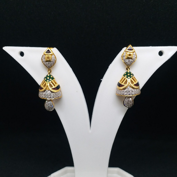 22 kt 916 gold earrings by Zaverat