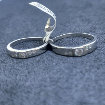 5 diamond ring by Ghunghru Jewellers