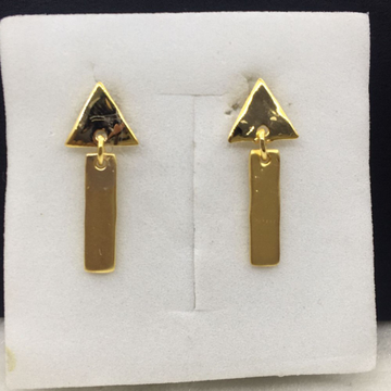 18k Yellow Gold Dazzling Earrings by 