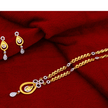 916  Gold Hallmark  Classic  Chain Necklace  CN55