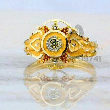 Plain Gold Fancy Ladies Ring LRG -0821
