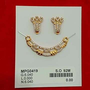 22K(916)Gold Ladies Diamond M.S Pendent Set by Sneh Ornaments