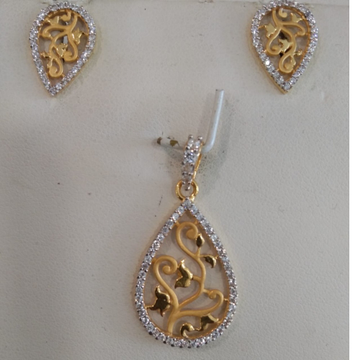22KT CZ Gold Stunning Antique Design Pendant Set  by 