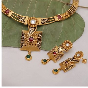 antique necklace set 916 by 