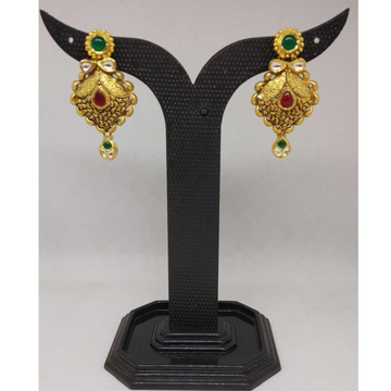 22 KT GOLD ANTIQUE DESIGNED EARRING by 