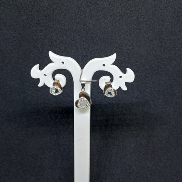 P12 Pendant Set by Ghunghru Jewellers