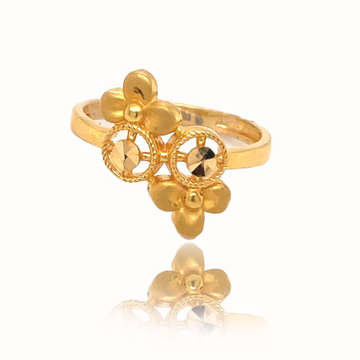 Floral gold ring