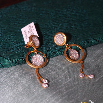 916 hallmarked long and attractive earring by Simandhar Jewellers