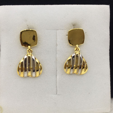 Yellow Gold Dazzling Design Earrings by 