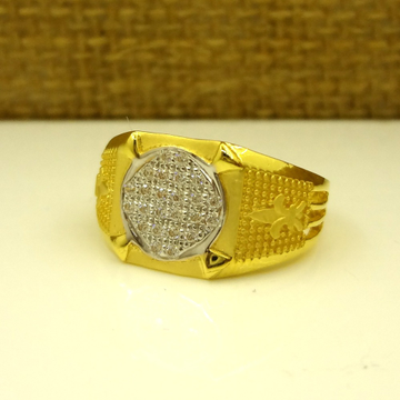 Fancy designer 22 kt gold gents ring
