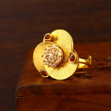 916 Gold Hallmark Antique Fancy Ladies Ring LAR154