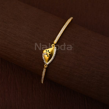 750 Gold Ladies Designer Kada Bracelet LKB187