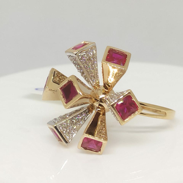 18 kt Rose Gold Fancy LR Ring by 