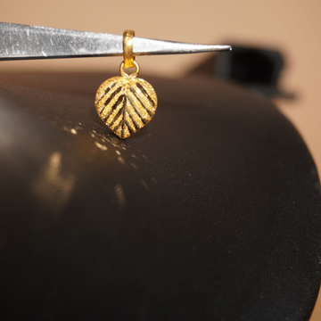 22k Gold Handmade Tops Pendant 983R42
