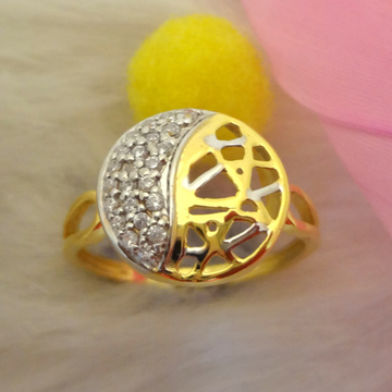 916 gold cz daimond  ladies ring