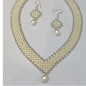 White Seed Pearls V Jali Set JPP1001