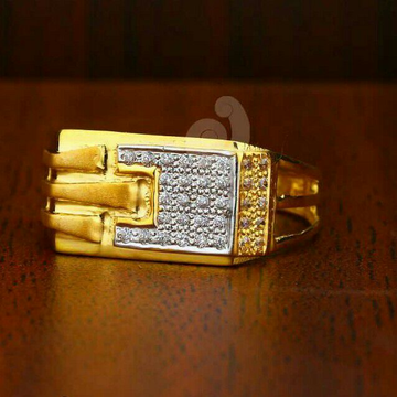 22ct Cz Fancy Gold Gents Ring