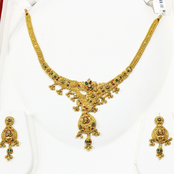 Necklace set by 