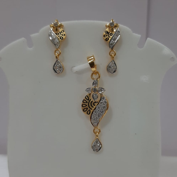 22k gold with meenakari diamond pendant set by Sneh Ornaments