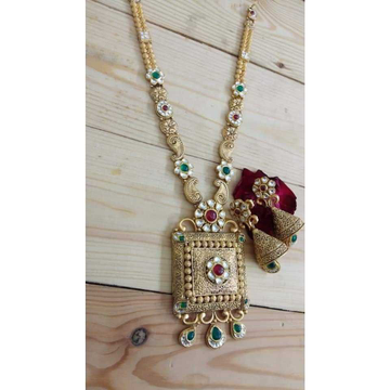 916 Exclusive Gold Necklace Set by Vipul R Soni