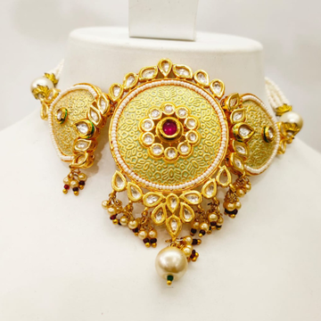 Rounded design with choker kundan work with hangin...