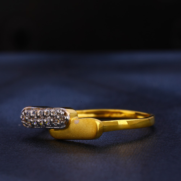 916 Gold  CZ Hallmark Exclusive  Women's  Ring LR3...