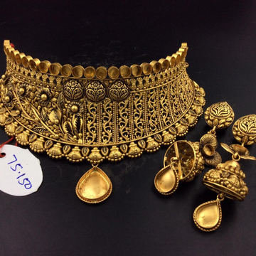 22K(916)Gold Ladies Antique Fancy Choker Set by Sneh Ornaments