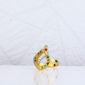 18kt Gold Ladies Ring LIR32