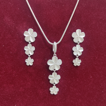 925 silver Chain flower shape pendant set by 