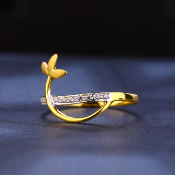 916 Gold CZ Ladies Ring LR325