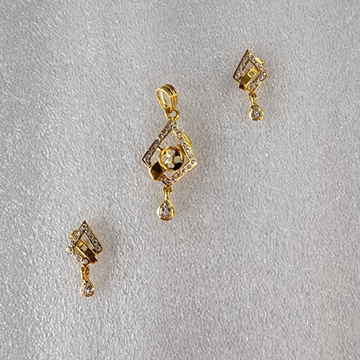 916 Gold Unique Kasthin Pendant Set by 