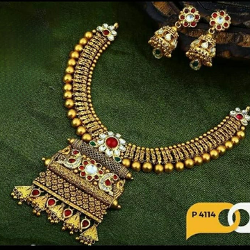 916 gold Rajwadi design with kundan necklace set by Sneh Ornaments