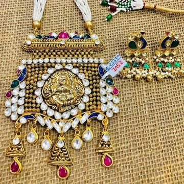 22k gold rani haar with kundan pearl necklace set by Panna Jewellers