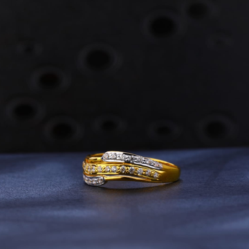 916 Gold CZ Ladies Ring LR1137