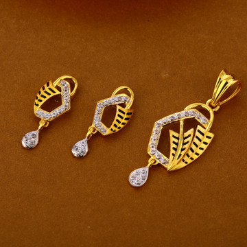 22KT Gold CZ Hallmark Delicate Ladies Pendant Set...