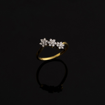 18kt tripling diamiond ring by 