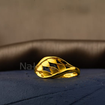 916 Gold Stylish Ladies Plain Ring LPR505