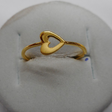 22 kt gold casting ladis ring by Aaj Gold Palace